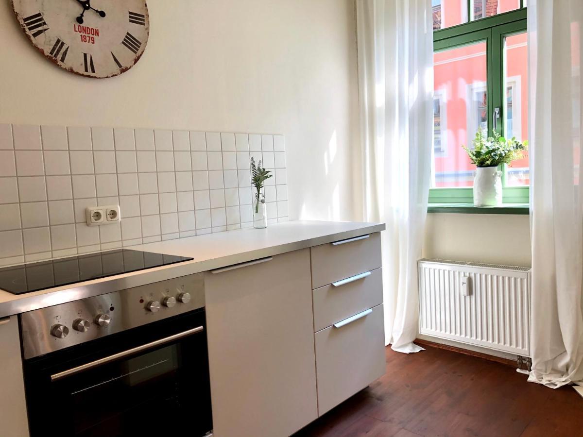 Hip & Minimalist - Stadt Apartments Am Malerweg เพียร์นา ภายนอก รูปภาพ