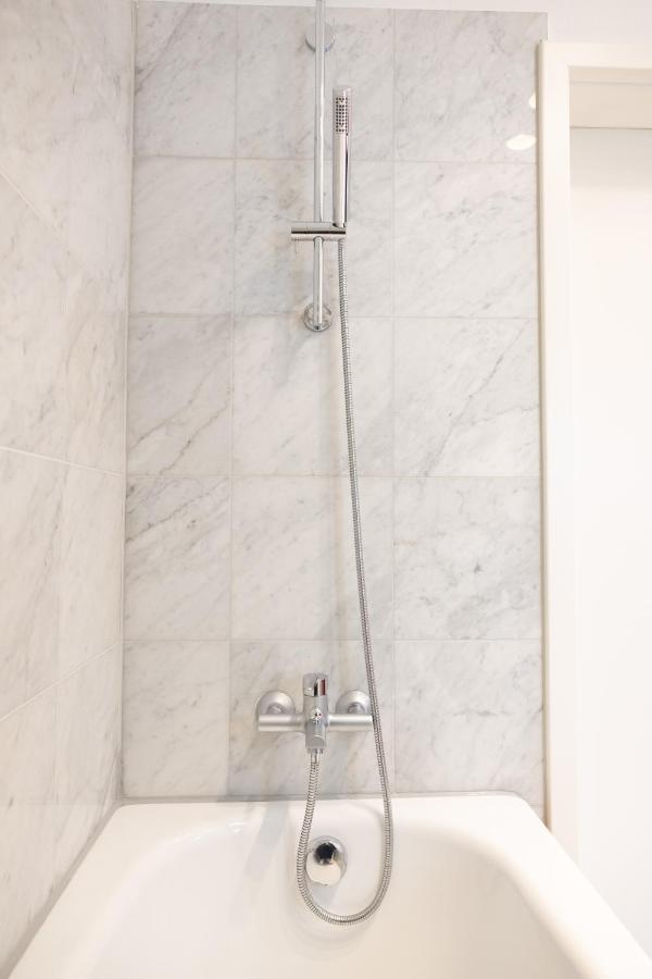 Hip & Minimalist - Stadt Apartments Am Malerweg เพียร์นา ภายนอก รูปภาพ
