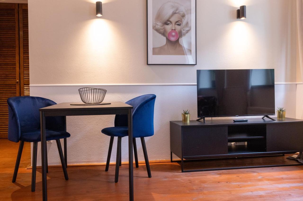 Hip & Minimalist - Stadt Apartments Am Malerweg เพียร์นา ภายนอก รูปภาพ